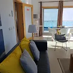 Modern With Sunny South Facing Terrace 阿尔布费拉