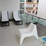 Modern With Sunny South Facing Terrace * Αλμπουφέιρα