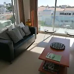 Modern With Sunny South Facing Terrace Διαμέρισμα