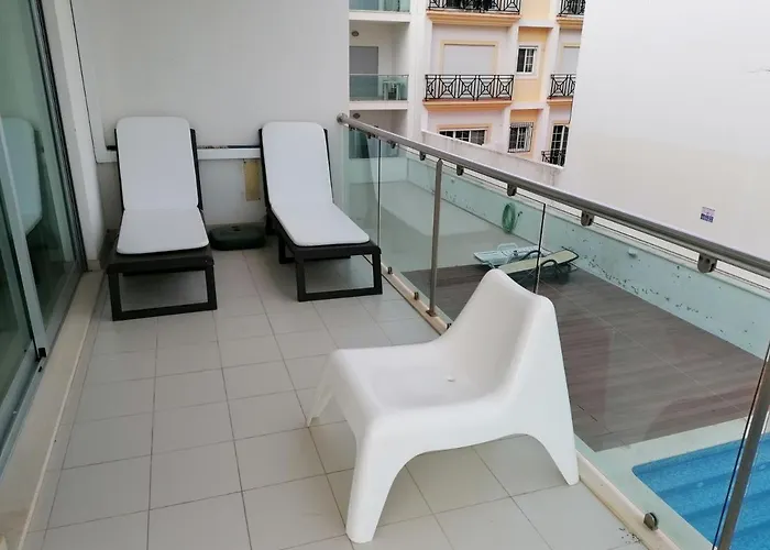 Modern With Sunny South Facing Terrace * 알부페이라