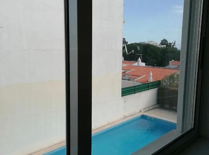 Modern With Sunny South Facing Terrace 아파트