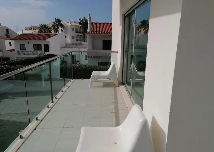 Modern With Sunny South Facing Terrace 아파트 *