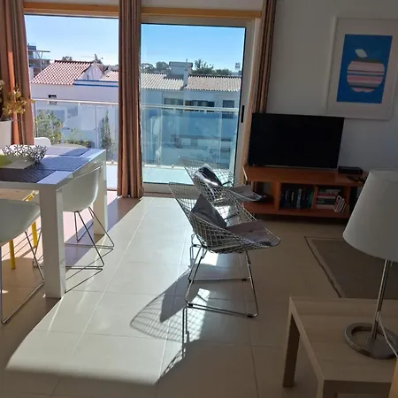 Modern With Sunny South Facing Terrace Lejlighed