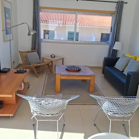 Modern With Sunny South Facing Terrace Appartamento